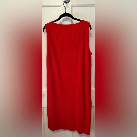 Evan Picone Vibrant Red Pleated Sleeveless Sheath Dress - Picture 4 of 7